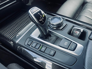 BMW X5 F15 3.0 190KW M-Paket (12 foto / 15)