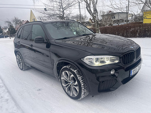 BMW X5 F15 3.0 190KW M-Paket (15 foto / 15)