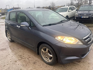 HONDA FR-V 1.7 92KW 2006 DIESEL VARUOSADEKS (2 foto / 3)