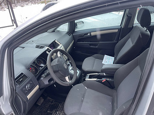 OPEL ZAFIRA 2.0 110KW AKPP DIESEL VARUOSADEKS (4 foto / 4)