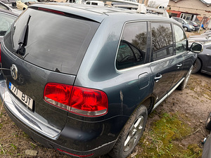 VOLKSWAGEN TOUAREG 2.5 128kw DIESEL VARUOSADEKS (3 foto / 4)