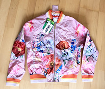 Весенняя куртка molo с цветочным принтом 164