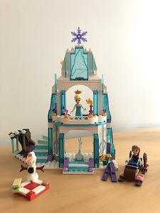 Lego Frozen Anna ja Elsa loss (1 foto / 4)