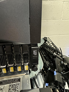 SERVER 220TB, 4.5TB RAM 3xPowerEdge R730 4xSC420 ja SC5020 (6 foto / 6)