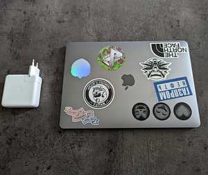 MacBook Pro (13-inch, 2017, Two Thunderbolt ports) (4 foto / 4)