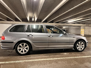 BMW 320D (7 фото из 8)