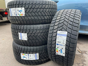 245/40/19 Michelin X-Ice Snow 98H XL lamellrehvid (1 foto / 1)