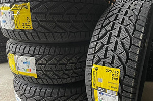 225/50/17 Kormoran Snow By Michelin 98V lamellrehvid (1 foto / 1)
