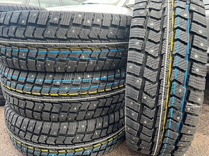 215/65/16c Viatti Vettore V524 naastrehvid (1 foto / 1)