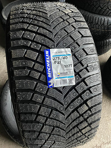 275/40/21 Michelin X-Ice North4 (Новые шипованные шины)