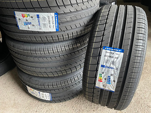 235/35/R20 XL Triangle Sportex TH201 suverehvid (1 foto / 1)