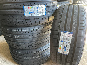 265/40/R21 Triangle Sportex TH201 suverehvid (1 foto / 1)