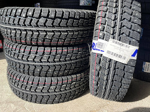205/70/R15C Viatti Vettore Inverno V-524 (1 foto / 1)