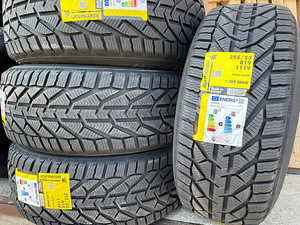255/55/R19 Kormoran Snow SUV 111V (By Michelin) (1 foto / 1)
