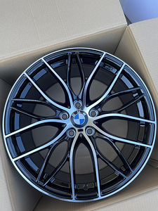 19 дюймов BMW replica диски 8.5 ET35 + 9.5 ET38 5x120 72.6мм (1 фото из 1)