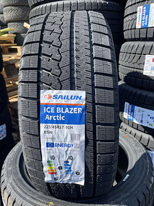 225/45/17 Sailun iceblazer Arctic 91h lamellrehvid (1 foto / 1)