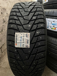 235/55/19 Hankook Winter i-pike w429a 105t xl naastrehvid (1 foto / 1)