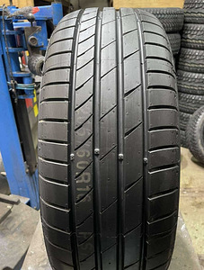 205/60/16 Kumho PS71 DEMO (1 foto / 1)