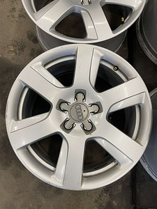 Audi veljed 5x112 17x8 ET30 (4 foto / 5)