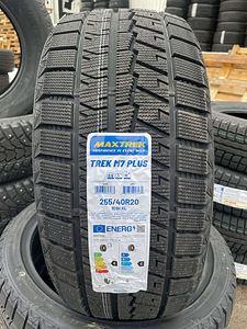 255/40/20 Maxtrek Trek M7 Plus lamellrehvid (1 foto / 1)