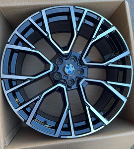 Replica (5769) 9 ET35 + 10.5 ET40 BMW (1 foto / 1)