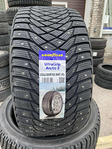 255/35/18 Goodyear Ultragrip Artic2 94t xl