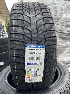 235/45/18 Triangle PL01 98r