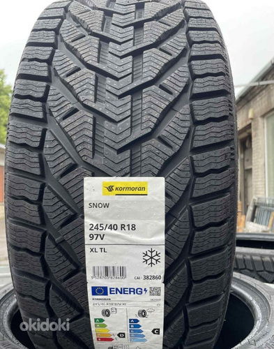 245/40/18 Kormoran Snow 97v xl