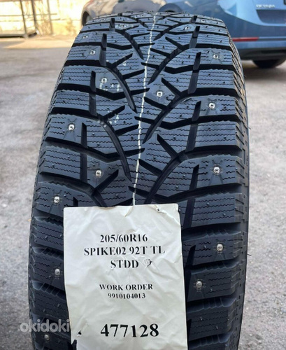 205/60/16 Bridgestone Spike02 92t