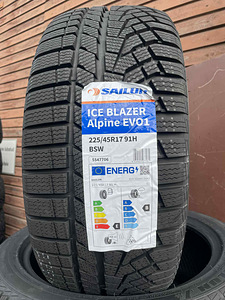 225/45/17 Sailun iceblazer alpine evo1 91h (1 foto / 1)