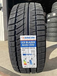 245/45/19 sailun iceblazer arctic evo 102v xl (1 foto / 1)