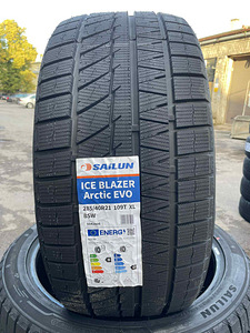 285/40/21 sailun iceblazer arctic evo 109t xl (1 foto / 1)