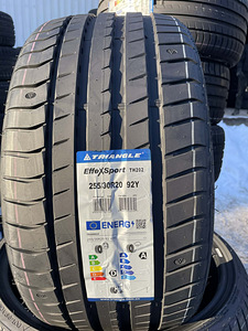 255/30R20 Triangle Effexsport TH202 92Y Suverehvid (1 foto / 1)