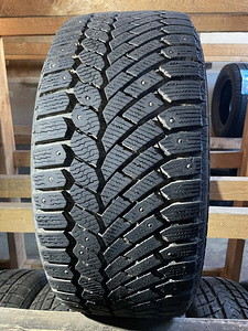 235/45R17 gislaved nord frost200 6mm naastrehv (1 foto / 1)