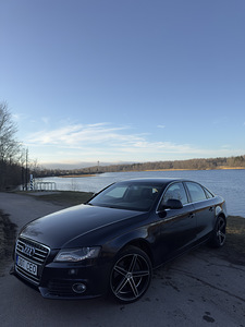 AUDI A4 B8 2008a. 3.0d QUATTRO (2 foto / 10)