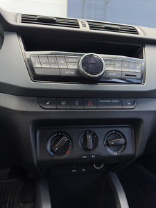 SKODA FABIA 2015a 1.4d 66kw (8 foto / 8)