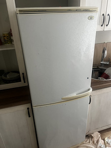 Холодильник (1 фото из 1)