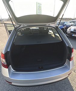 Skoda Octavia (2 foto / 4)