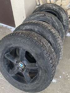 Зимние шины BMW (1 фото из 3)