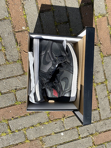 Jordan 1 retro high og (3 foto / 6)