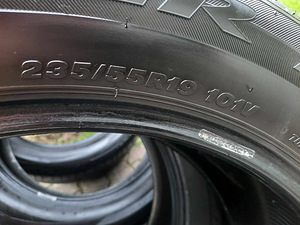 Bridgestone Dueler H/P Sport 235/55 R19 suverehvid (3 foto / 3)