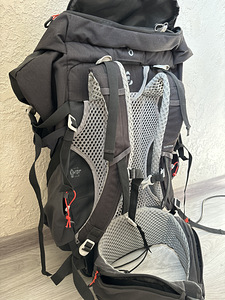 Matkaseljakott Decathlon QUECHUA 40 l (7 foto / 8)