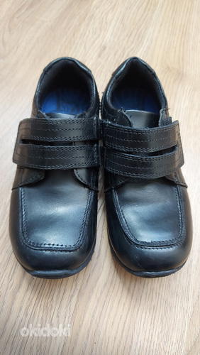Хорошие, праздничные, черные туфли (фото #1)