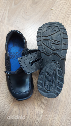 Хорошие, праздничные, черные туфли (фото #3)