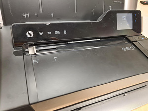 HP Officejet 150 Mobile All-in-One mobiilne printer, skänner (6 foto / 8)