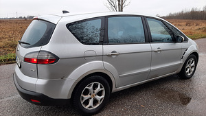 FORD S-MAX (4 фото из 11)