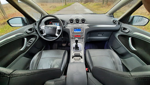 FORD S-MAX (7 фото из 11)