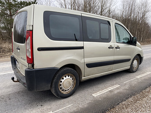 Citroën Jumpy 8 мест (3 фото из 8)