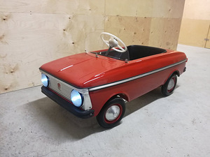 Moskvich plekist laste pedaalauto AZLK 1992 - taastatud (1 foto / 10)