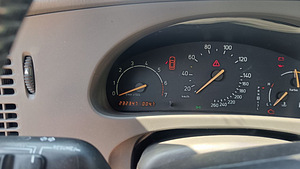 Müüa Saab 9-5 2.3T (8 foto / 8)